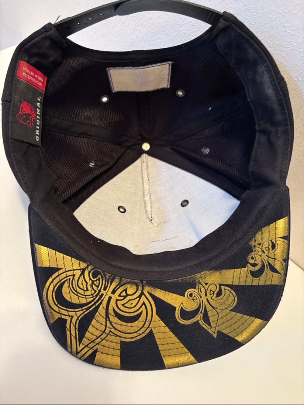 Black Snapback Hat with Gold Saints Emblem pitbull - Picture 4 of 5